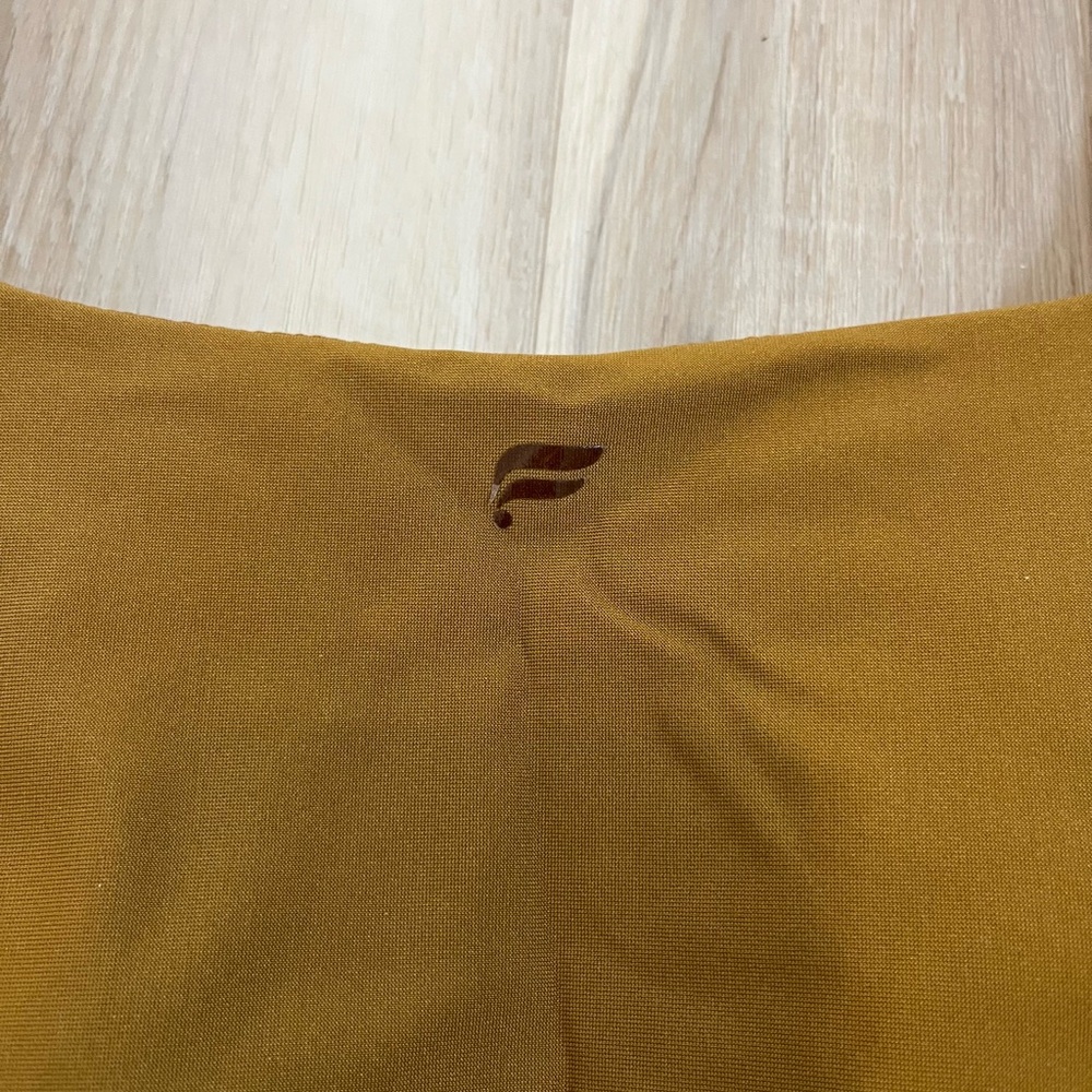Fabletics Mustard Crop Tank Top with removable pads. - Picture 2 of 4